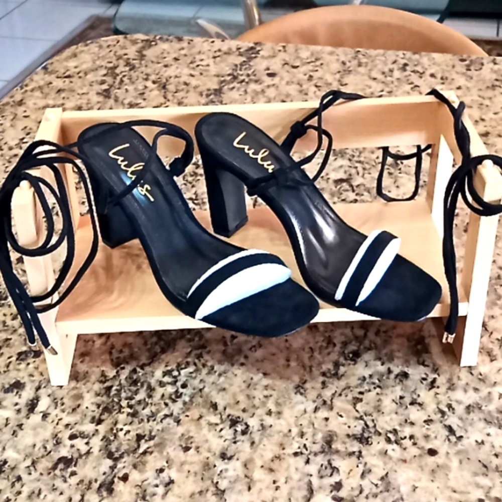 Lulus XYLIA Black Velvet Lace-Up Heels. Size 6 1/2. Very Good Cond. Really Cute! - Picture 2 of 15